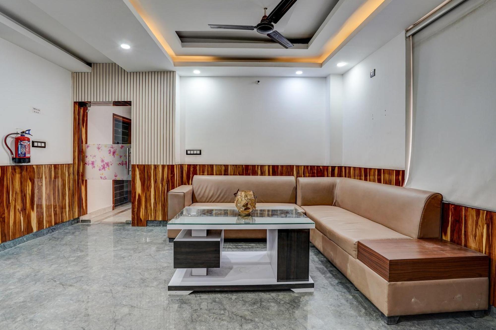 Hotel Hight Krone A Family Hotel Near Igi Airport Delhi นิวเดลี ภายนอก รูปภาพ